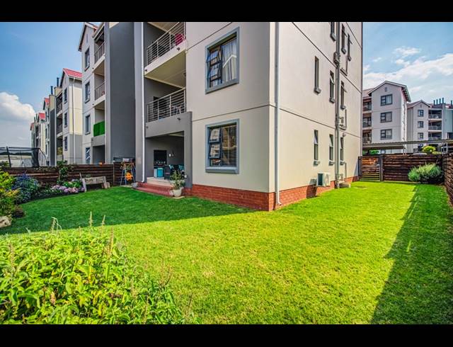 3 BEDROOM APARTMENT FOR SALE IN MODDERFONTEIN
